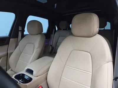 Porsche Cayenne 2022, 44900 км, за 59734.8 USD - фото 10