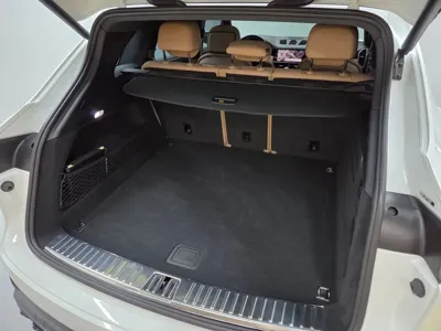 Porsche Cayenne 2022, 44900 км, за 59734.8 USD - фото 20