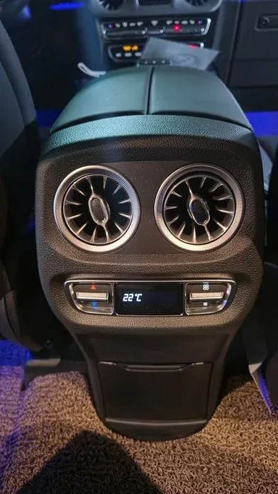 Mercedes-Benz G-Class 2022, 6215 км, за 147815.27 USD - фото 13