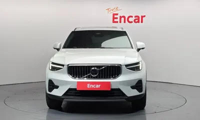 Volvo XC40 2023, 72953 км, за 22252.86 USD