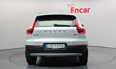 Volvo XC40 2023, 72953 км, за 22252.86 USD