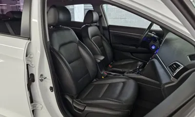 Hyundai Avante 2017, 89952 км, за 5778.5 USD - фото 11