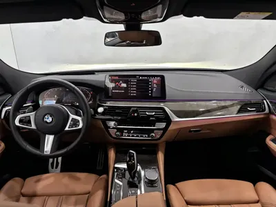 BMW 6 Series GT 2024, 30900 км, за 44238.23 USD - фото 15