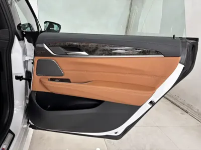 BMW 6 Series GT 2024, 30900 км, за 44238.23 USD - фото 26