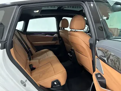 BMW 6 Series GT 2024, 30900 км, за 44238.23 USD - фото 27
