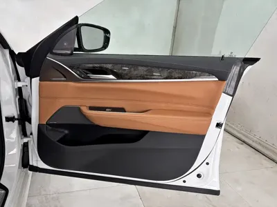 BMW 6 Series GT 2024, 30900 км, за 44238.23 USD - фото 28