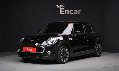 MINI Cooper · 2020 год