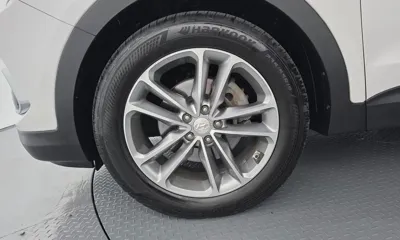 Hyundai Santafe 2016, 92632 км, за 8664.5 USD