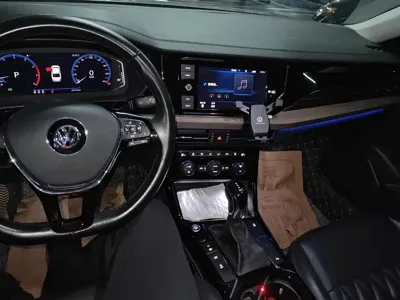 Volkswagen Passat 2019, 63500 км, за 12178.3 USD - фото 12
