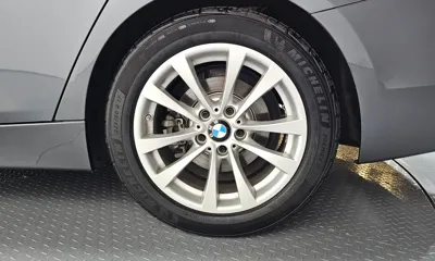 BMW 3-Series 2018, 78065 км, за 11525.68 USD - фото 21