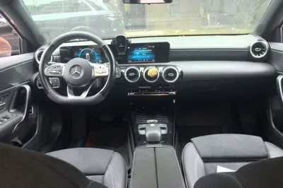 Mercedes-Benz A-Class 2019, 64200 км, за 10785 USD - фото 13