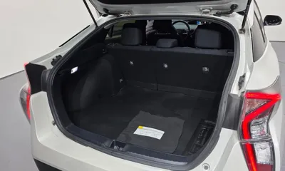 Toyota Prius 2016, 88145 км, за 9448.3 USD - фото 20