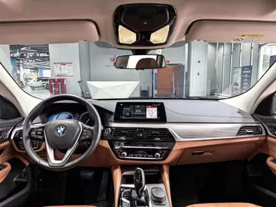 BMW 6 Series GT 2018, 98000 км, за 22115.52 USD