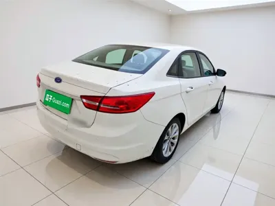 Ford Escort 2015, 146700 км, за 2242.9 USD - фото 6