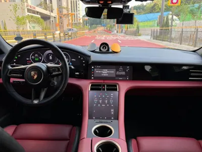 Porsche Taycan 2025, 14000 км, за 0 USD - фото 7