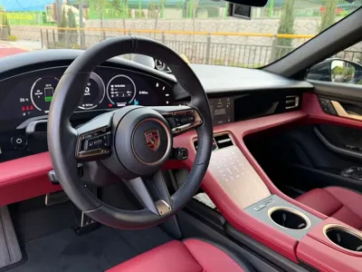 Porsche Taycan 2025, 14000 км, за 0 USD - фото 8