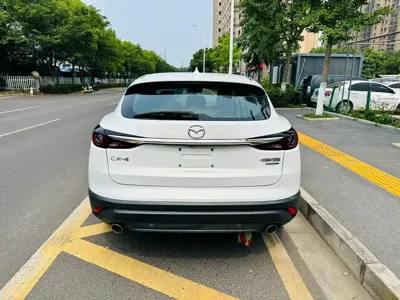 Mazda CX-4 2020, 103000 км, за 9387.69 USD