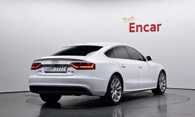 Audi A5 2015, 140430 км, за 6830.61 USD