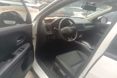 Honda Vezel 2017, 120100 км, за 7799 USD - фото 23