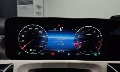 Mercedes-Benz A-Class 2025, 14439 км, за 21351.15 USD - фото 8