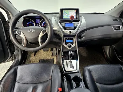 Hyundai Avante 2011, 161347 км, за 2112.58 USD