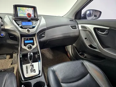 Hyundai Avante 2011, 161347 км, за 2112.58 USD - фото 10