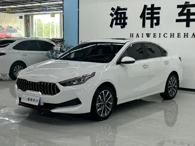 Kia K3 · 2022 год