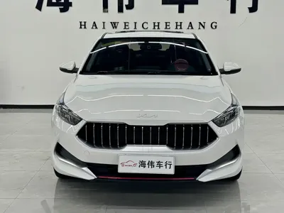 Kia K3 2022, 22000 км, за 11741.97 USD