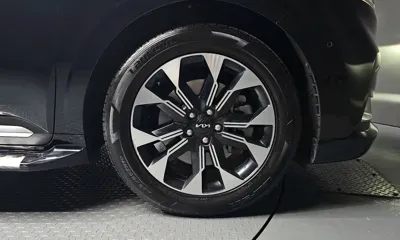 Kia Canival 2023, 81883 км, за 23077.41 USD