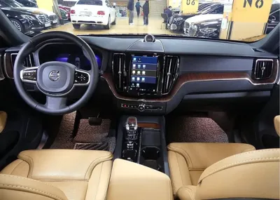 Volvo XC60 2024, 28600 км, за 32820.32 USD - фото 7