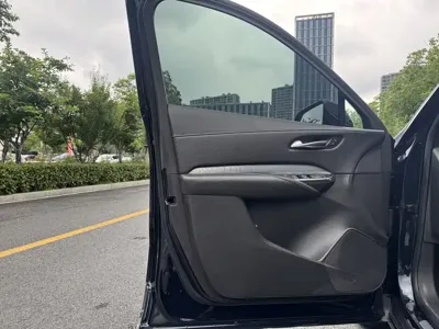 Cadillac XT4 2020, 128000 км, за 11741.97 USD - фото 8