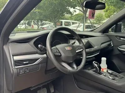 Cadillac XT4 2020, 128000 км, за 11741.97 USD - фото 9