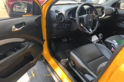 Kia kx1 Stonic 2019, 72600 км, за 5475 USD