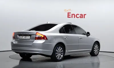 Volvo S80 2012, 127689 км, за 3120.33 USD