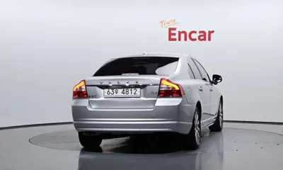 Volvo S80 2012, 127689 км, за 3120.33 USD