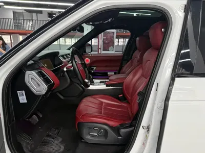 Land Rover Sport 2016, 85000 км, за 22136.27 USD
