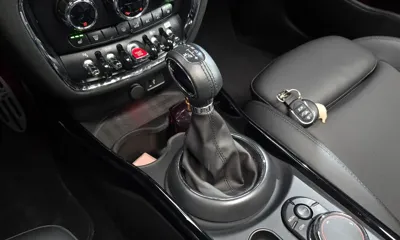 MINI Clubman 2019, 50552 км, за 10245.91 USD - фото 9