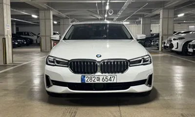 BMW 5-Series 2023, 58542 км, за 27241.7 USD
