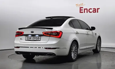 Kia K7 2016, 65761 км, за 7261.31 USD