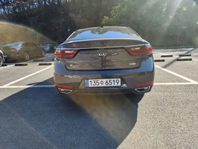 Kia K7 2017, 116589 км, за 9761.02 USD