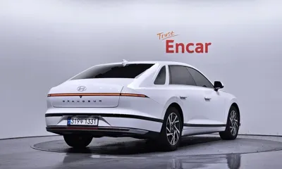 Hyundai Grandeur 2023, 41272 км, за 21647.27 USD