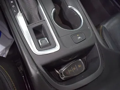 ChevroletGMDaewoo Equinox 2019, 82266 км, за 8143.33 USD - фото 14