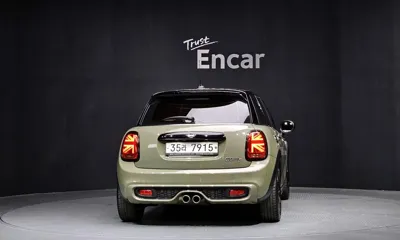 MINI Cooper 2019, 78306 км, за 10936.4 USD