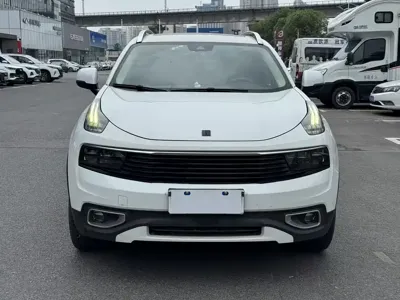 Lynk & Co 01 2018, 89000 км, за 6188.39 USD