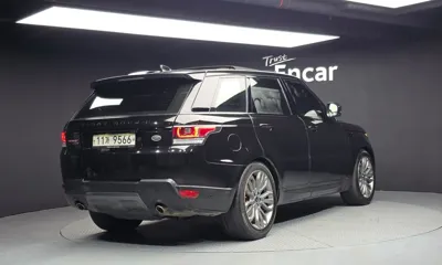 Land Rover Range Rover Sport 2017, 136637 км, за 13875.12 USD