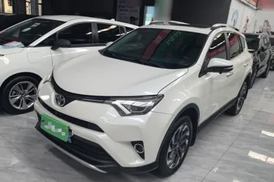 Toyota RAV4 · 2016 год