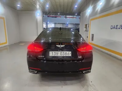 Hyundai Genesis 2016, 178823 км, за 6175.65 USD