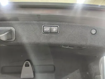 Hyundai Genesis 2016, 178823 км, за 6175.65 USD - фото 20
