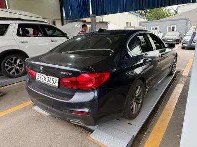 BMW 5-Series 2019, 100177 км, за 17001.44 USD