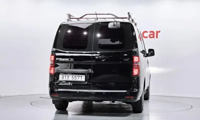 Hyundai Starex 2020, 133619 км, за 8847.26 USD